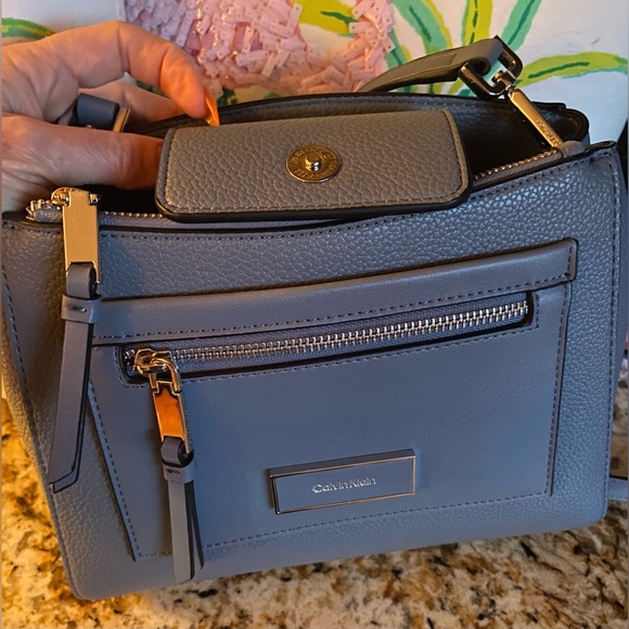 Calvin Klein Hadley Triple Compartment Crossbody Smokey Blue - Picture 5 of 9